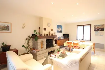 Image de Maison indépendante près du Mont St-Michel, terrain privé, cheminée, vélos sur demande, animaux Ok