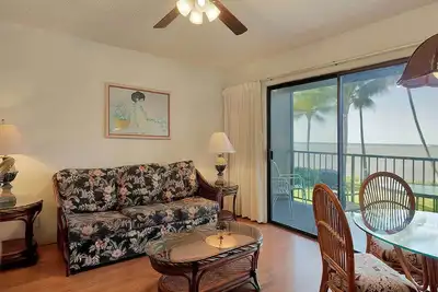 Image de Style tropical + Super vue! Cuisine, véranda, écran plat, ventilateurs de plafond-Molokai Shores 229