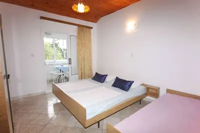 Image de Garçonnière avec le balcon Podaca, Makarska (As-4747-a)
