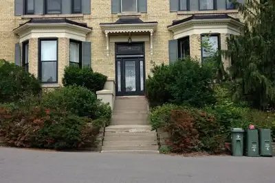 Image de Belle Maison de Maître Idéalement Située à Toutes les Commodités