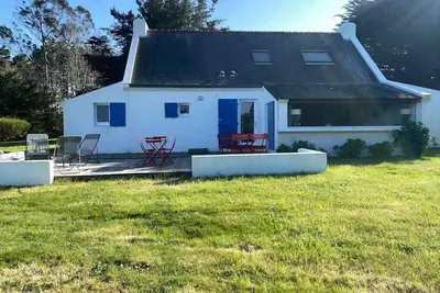 Image de Maison à 200 m de la plage avec vue mer, terrasse, jardin, Wifi