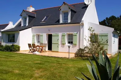 Image de Villa 3 chambres avec jardin clos près des plages et commerces, très bon état, quartier calme