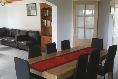 Image de Maison spacieuse, grand jardin, proche Sauzon et plage.