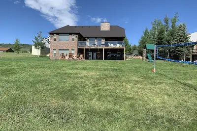 Image de Près de Shakes avec une vue imprenable sur le lac!