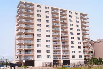 Image de Tours 201-Oceanfront 29th St, Piscine, Elev, W / D, Ac, Wifi