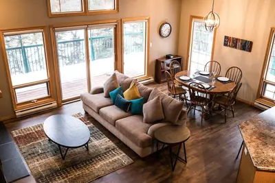 Image de Marble Canyon 3 Bedroom Townhome: Units 401 Phase 1