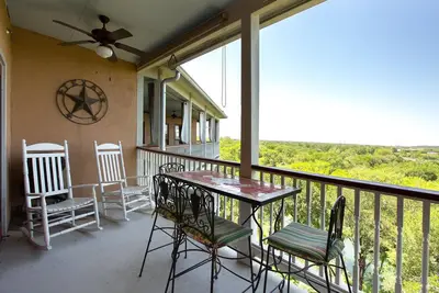 Image de Nouvelle liste! 3/2 Condo à Historic Gruene, Tx