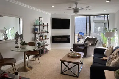 Image de 1 chambre avec 2 lits queen Belle New Remodel avec Harbor View from Balcony