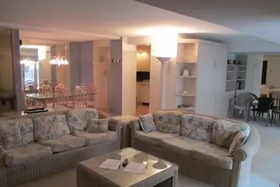 Image de Linge & ACTIVITÉS Quotidiennes Inclus *! Oceanfront \/ Boardwalk Building \/ Rooftop Pool