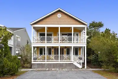 Image de ACTIVITÉS Gratuites! ! Amenagement 6 chambres + den / 6 salles de bains maison est à quelques pas de la plage et Bethany Beach Boardwalk!