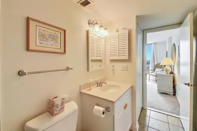 Image de ACTIVITÉS Quotidiennes Gratuites Inclus! Troisième étage Ocean Front 3 chambres, 2 salles de bain appartement mis à jour avec une vue magnifique!