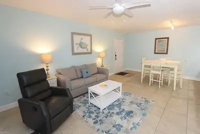 Image de Castle Beach # 5: 2 Br \/ 2 Ba Resort sur Longboat Key par Rva, pour 6 personnes