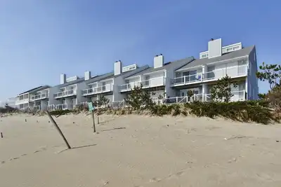 Image de ACTIVITÉS Gratuites! Belle maison de ville en bord de mer avec une atmosphère élégante et un emplacement idéal pour la plage