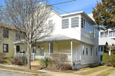 Image de Linge Et ACTIVITÉS Quotidiennes Inclus *! Pet Friendly! ! ! ! 2 Blocks To Beach, Centre Ville. Pet Friendly, Prenez vos amis furieux et venez à la plage!