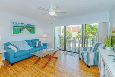Image de Oasis tropicale au Château au bord de la mer - Famille et animaux acceptés