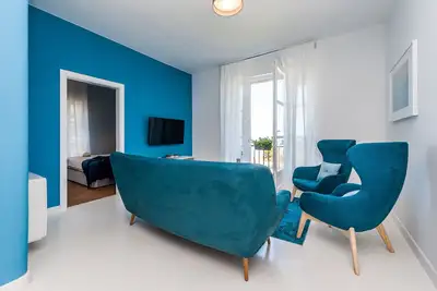 Image de Appartement extraordinaire avec vue sur la mer et balcon