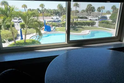 Image de Condo au bord de la piscine avec vue sur le golfe - les couchers de soleil sont inclus