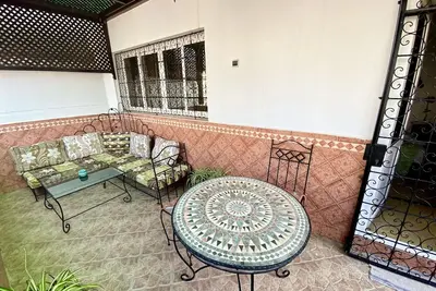 Image de Magnifique appartement dans résidence gardée, grande terrasse, proche du souk.