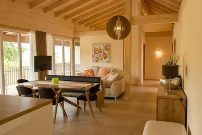 Image de Appartement cinq étoiles avec un grand balcon