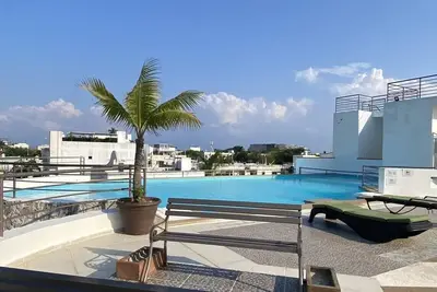 Image de Discounted Price, Great location, Big Condo, Rooftop Pool, Bunk Beds, Free Wifi (Amalfi)