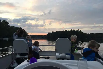 Image de Sur la section de l'école panoramique Lake - Bay's Landing Lakehouse