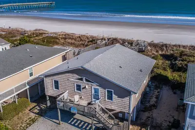 Image de Belle Oceanfront Accueil! Bungalow By The Sea: 4 Br / 2 Ba Dans Topsail Beach