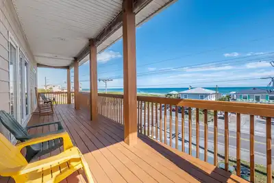 Image de Callalily: 4 Br / 3 Ba vue sur la mer, accès à la plage privée, Topsail Beach, Sleeps