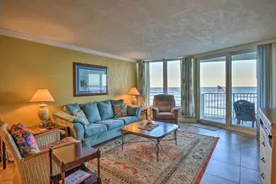 Image de Condo de luxe de Daytona Beach Oceanfront Shores Club!