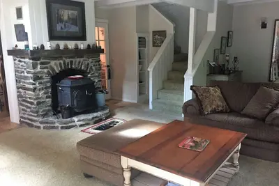 Image de Charming Townhouse, Sunroom Dining, près de Mount Snow et Hermitage Resorts