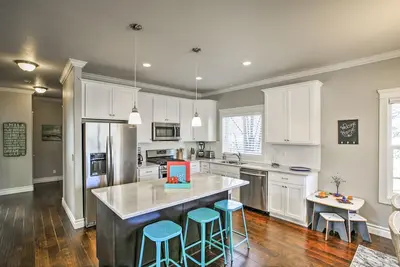 Image de Classy Coeur d'Alene Home-Walk to Lake & Park!