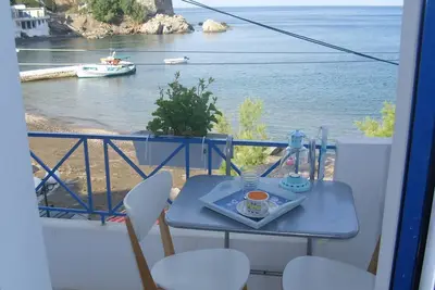 Image de Appartement Alkistis Cozy By The Beach sur l'île d'Ikaria, Therma 1er étage