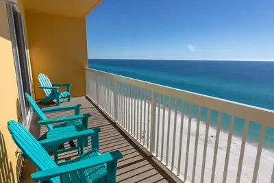 Image de Calypso 3br 2ba Pier Park Offres 11 / 9-23, 11 / 30-12 / 20 2 chaises de plage Gratuites