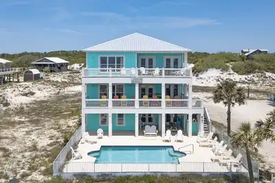 Image de Happy Days - Belle 6 br / 6 ba Beachfront House avec piscine privée, pour 22 personnes