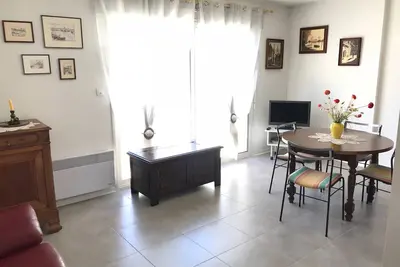 Image de Appartement T3 calme avec balcon Ă 900m de la mer et commerces Ă 500m