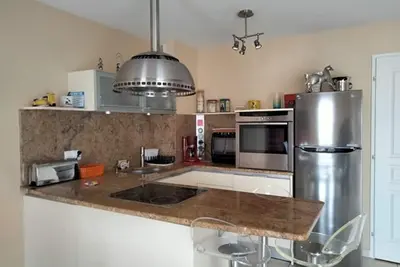 Image de Duplex de Charme - Proche Plage, Port & Rues Piétonnes avec Parking Privé