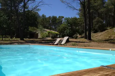 Image de Près d'Aix-en-provence, maison de campagne au calme avec piscine sans vis-à-vis