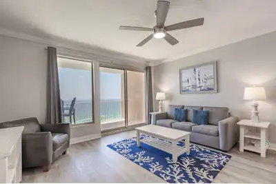 Image de Treasure Island 2 Br + Bunks *** lits king size dans les deux chambres ***