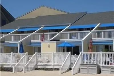 Image de 13 on the beach 10, Ocean City, Maryland, États-Unis - Belle maison de ville en front de mer, 3 chambres et 2 salles de bain