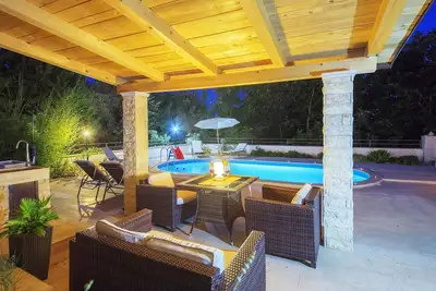 Image de Maison de vacances avec piscine et jardin