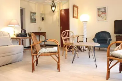 Image de Appartement La Rochelle, Proche Centre, 4 Couchages, Parking Privé, Ménage Inclus