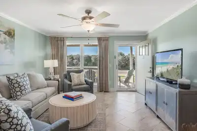 Image de UnnSunnyside on the Gulf # 3-2br☀à travers Bch-Quiet End-Open Du 10 au 12 mai 620 $!