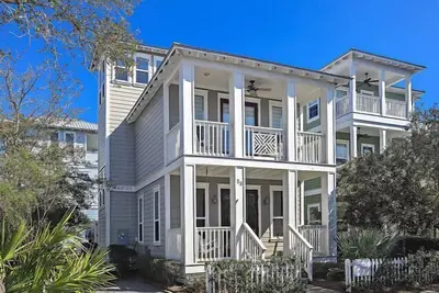 Image de Seagrove Beach - Summers Edge Home! ! Étapes pour Seagrove Beach & Pool, 10 personnes