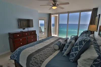 Image de Long Beach 3 3 Br Directement sur l'eau! 2 ensembles de chaise de plage gratuite