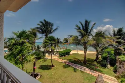Image de Condo # 121 au Caribbean Reef Villas - OceanFront, grande piscine pour les familles / couples