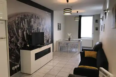 Image de Sympathique logement à deux pas du quai de Londres (centre-ville)