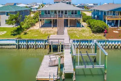 Image de Sellers: 4 Br / 2 Ba canalfront Ă Topsail Beach, pour 8 personnes