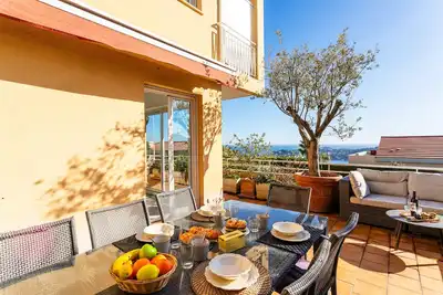 Image de Villa Henrietta Ap4070 by Riviera Holiday Homes