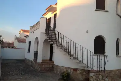 Image de Empuriabrava House A / C Et Barbecue: 8 Personnes