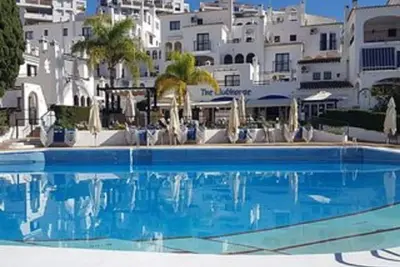 Image de Benalmadena 2 Bedrooms Populaire Pueblo Evita resort.