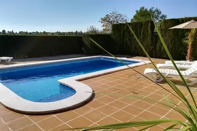 Image de Belle villa individuelle entièrement meublée de 3 chambres avec piscine privée